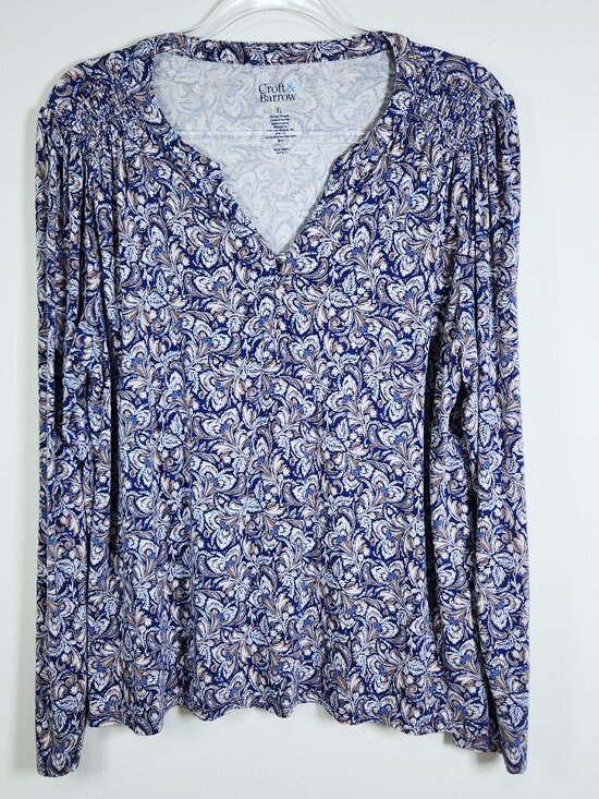 croft & barrow Tops - Croft Barrow Womens Top Size XL Blue Henley Long Sleeve Blue Smocked Shoulders